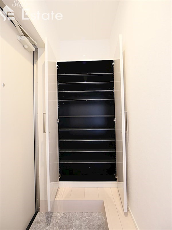 シューズボックス