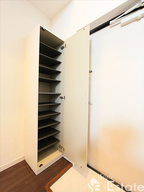 シューズボックス