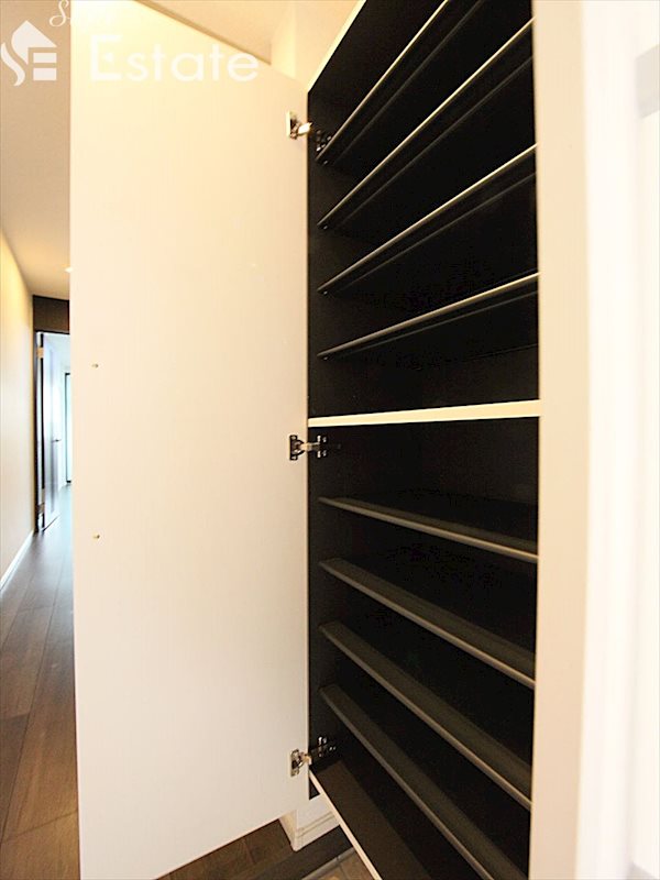 シューズボックス