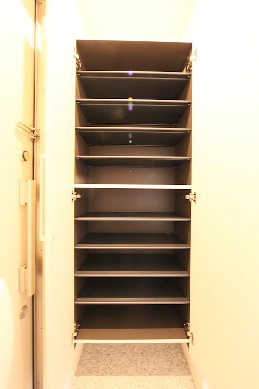 シューズボックス