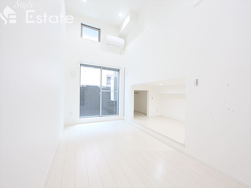 洋室 別角度から