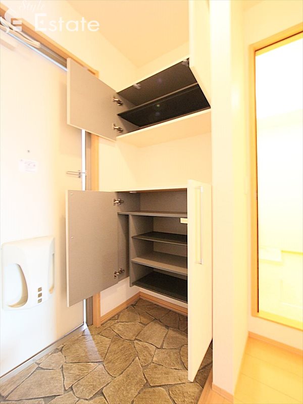 シューズボックス