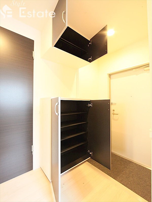 シューズボックス