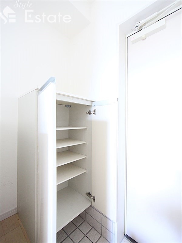 シューズボックス