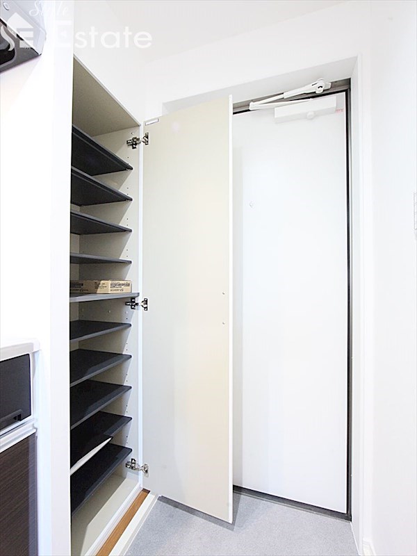 シューズボックス