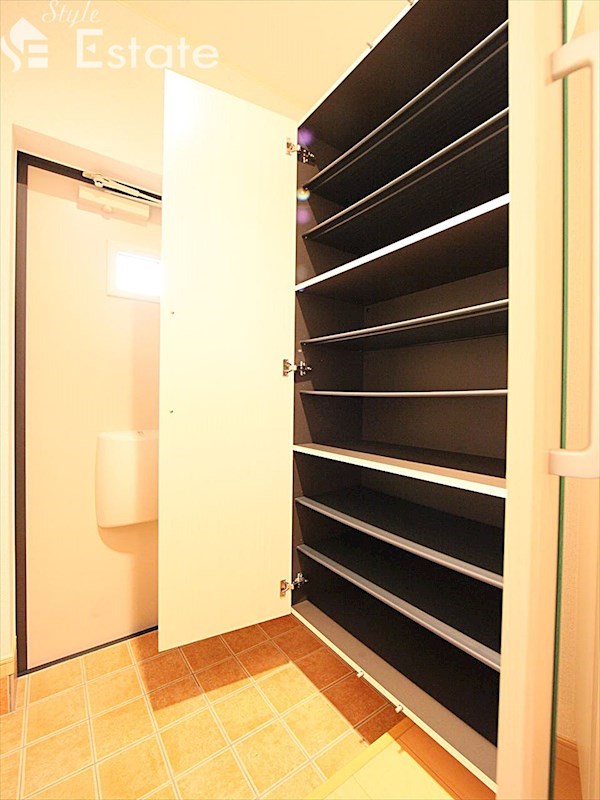 シューズボックス