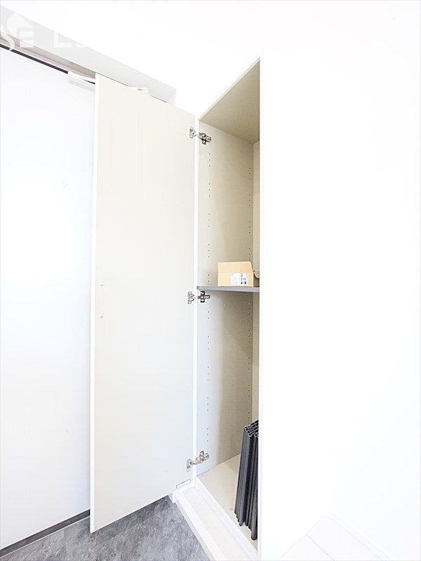 シューズボックス