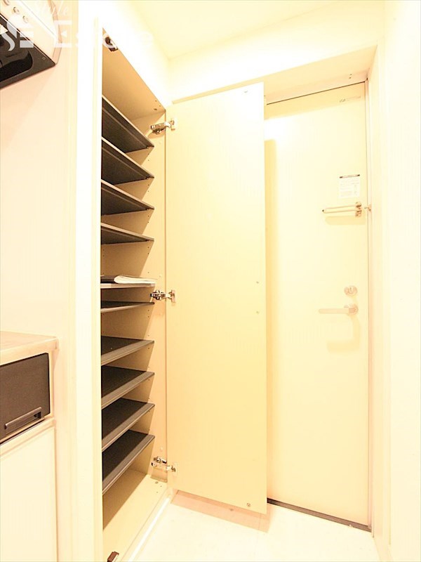 シューズボックス