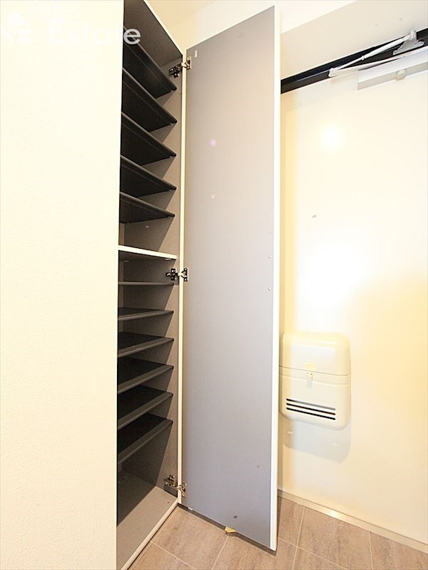 シューズボックス