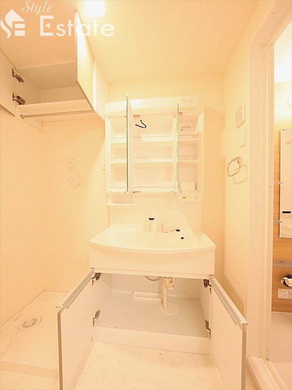 洗面台収納スペース