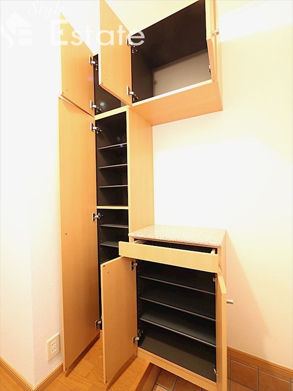 シューズボックス