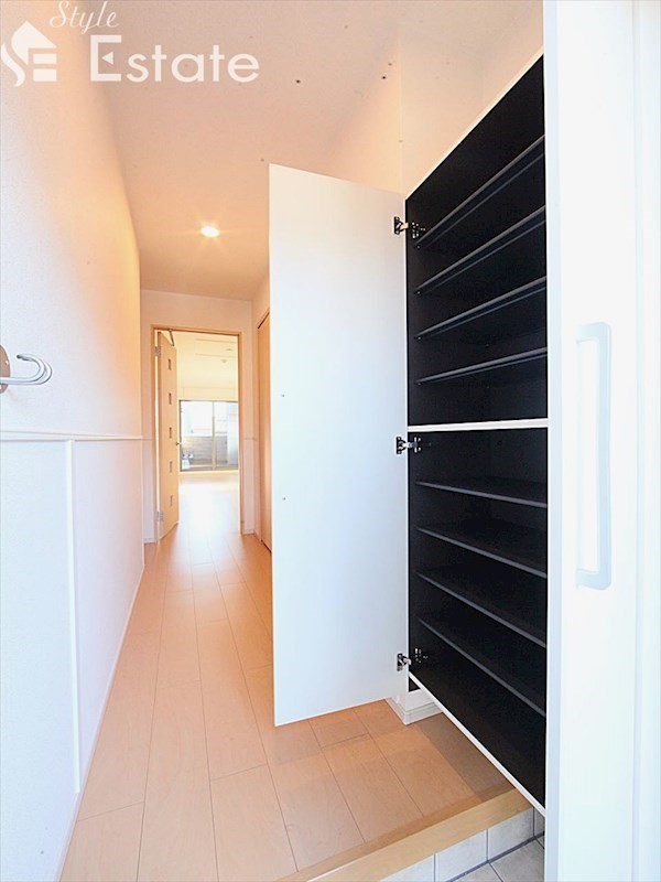 玄関 シューズボックス