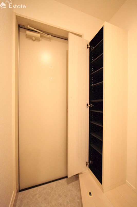 シューズボックス