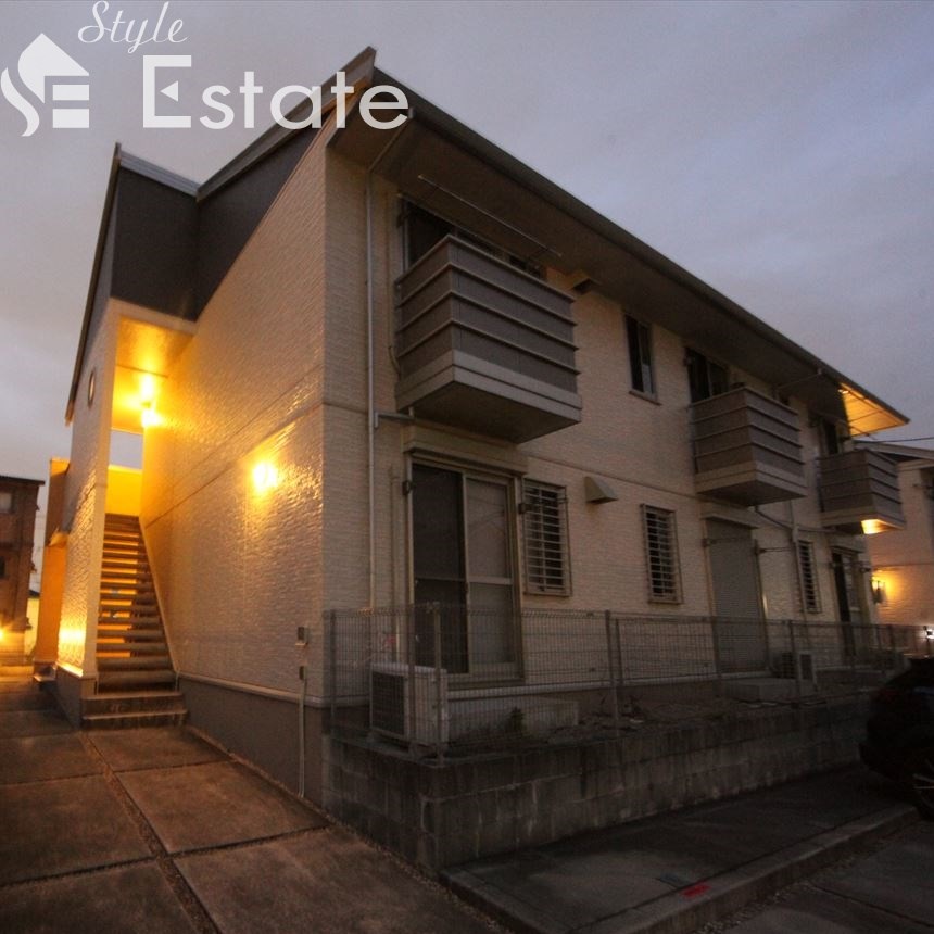 レセンテ鶴が沢