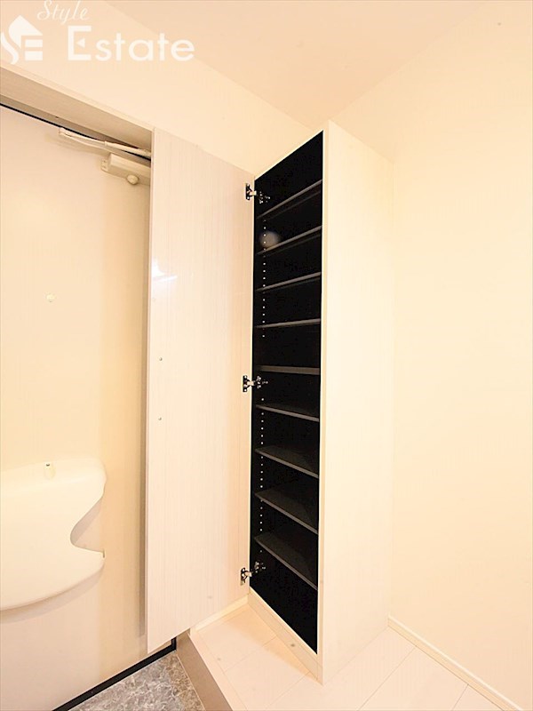 シューズボックス