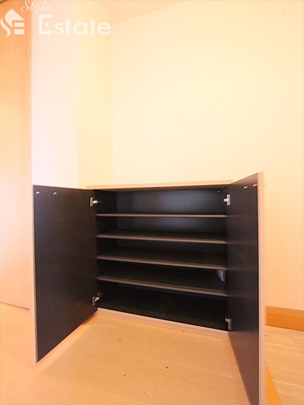 シューズボックス