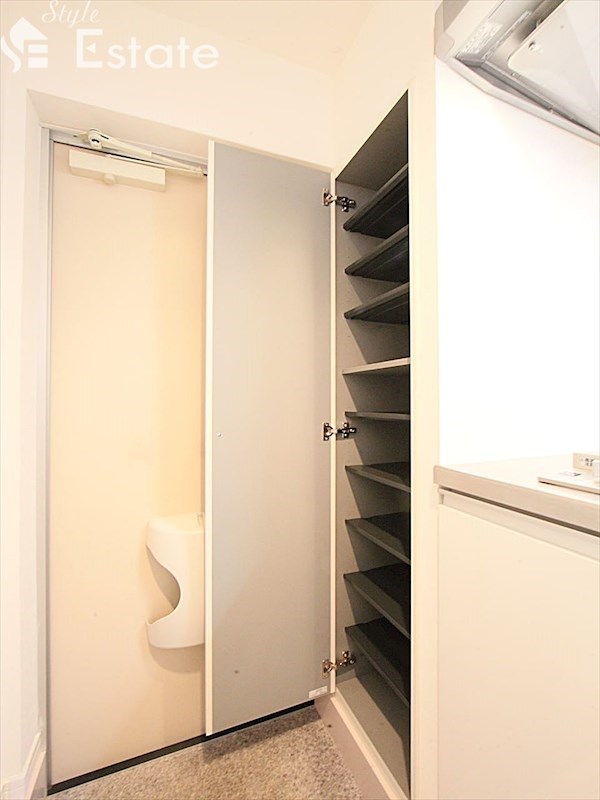 シューズボックス