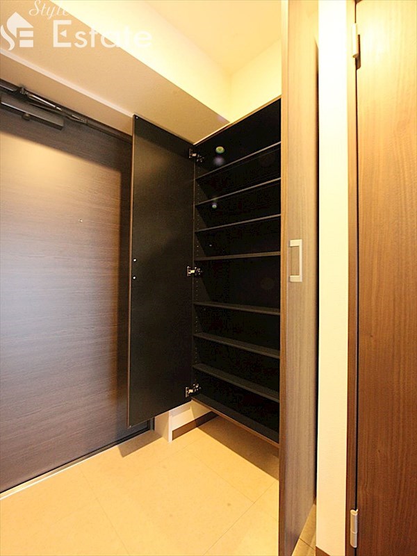 シューズボックス