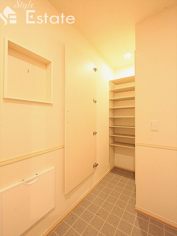 玄関 シューズボックス