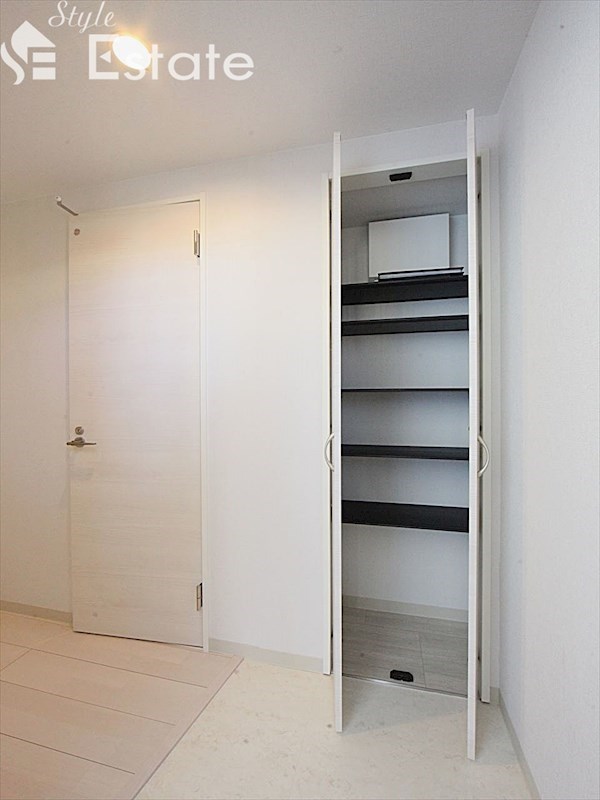 シューズボックス