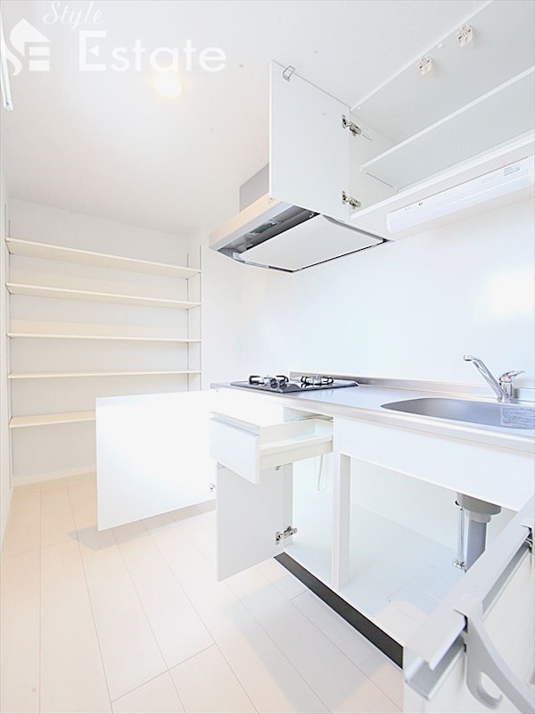 キッチン 収納スペース