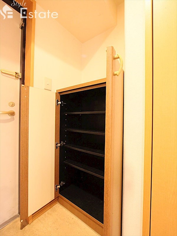 シューズボックス