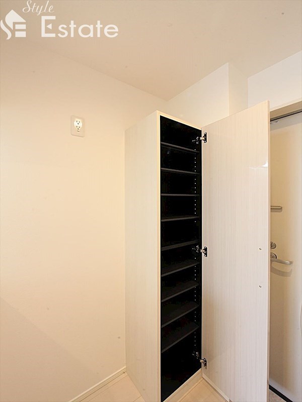 シューズボックス