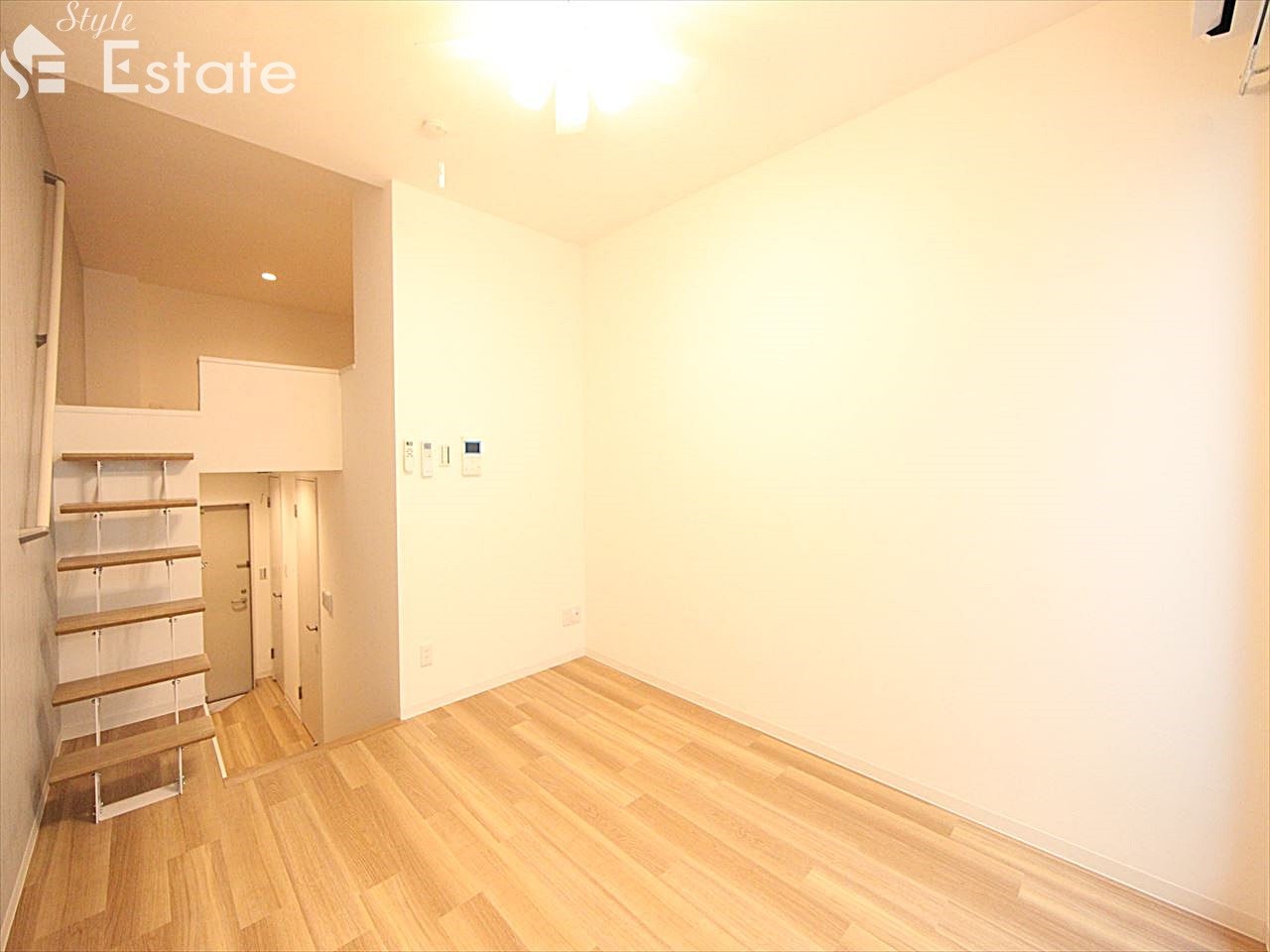 洋室 ロフト付き