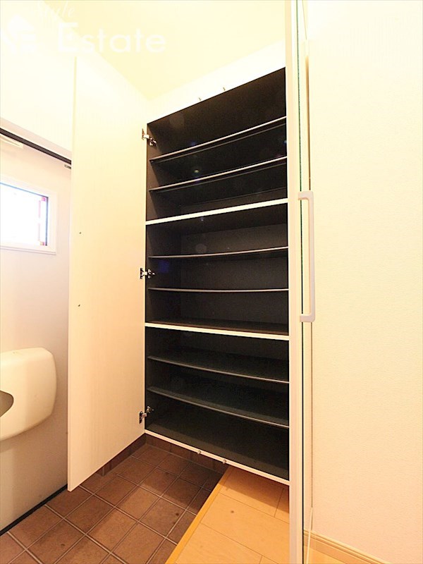 シューズボックス