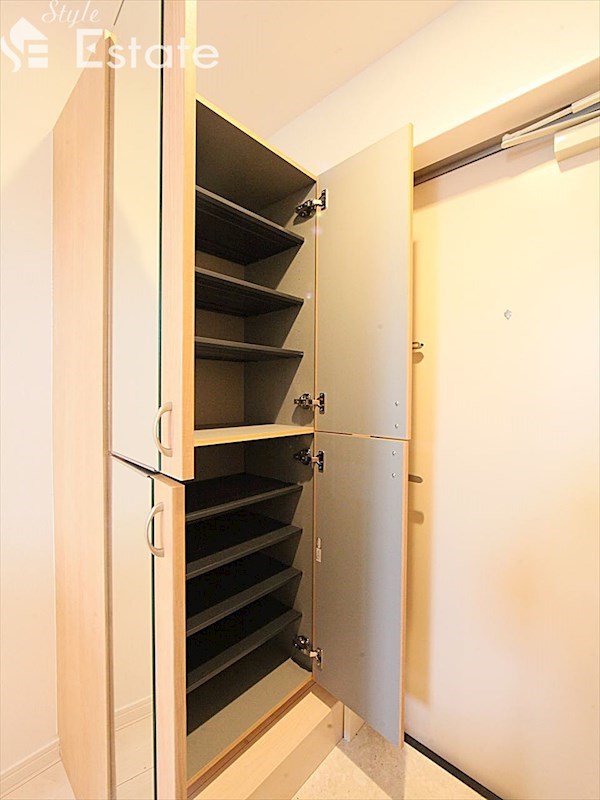 シューズボックス