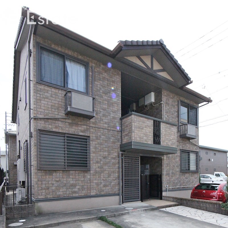 ジュネス・マキＡ