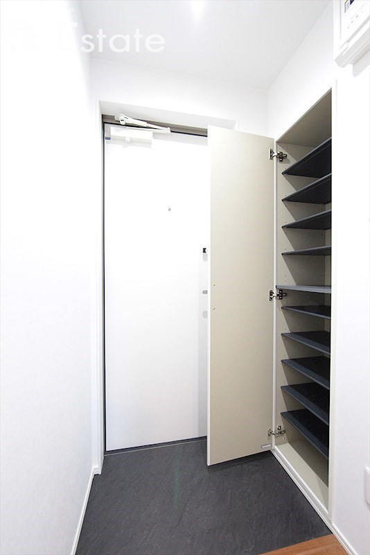 シューズボックス