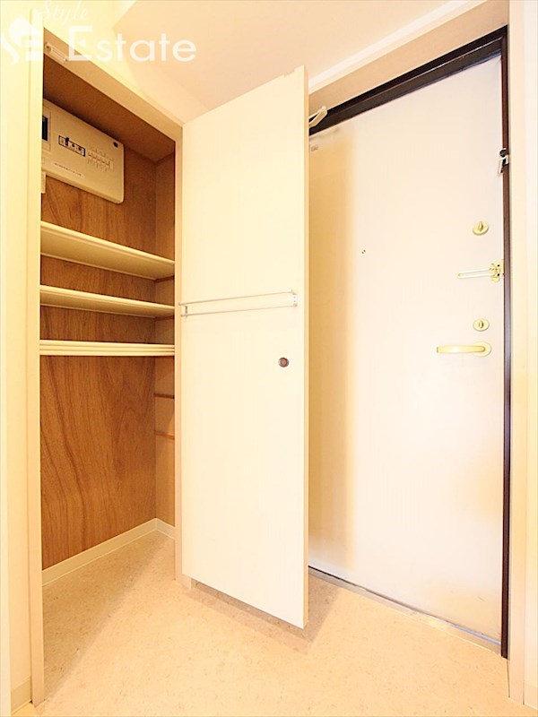 シューズボックス