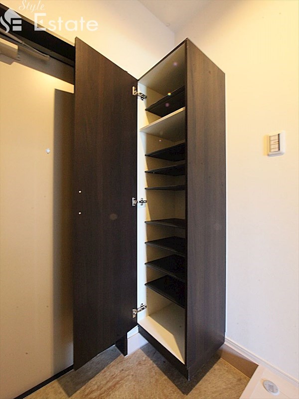 シューズボックス