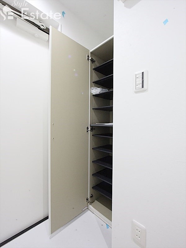 シューズボックス