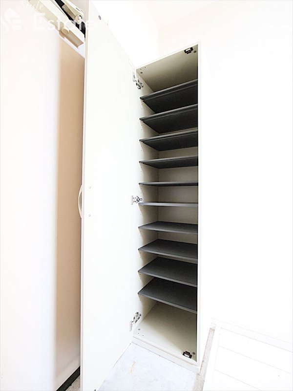 シューズボックス