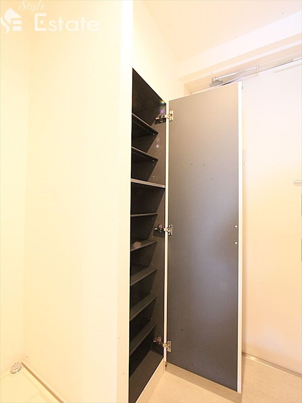 シューズボックス