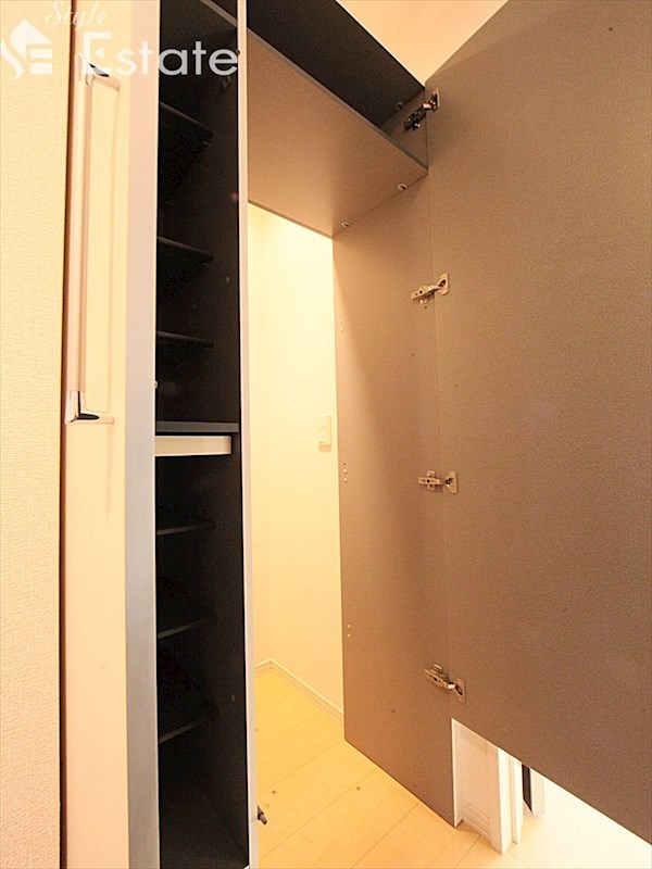 シューズボックス