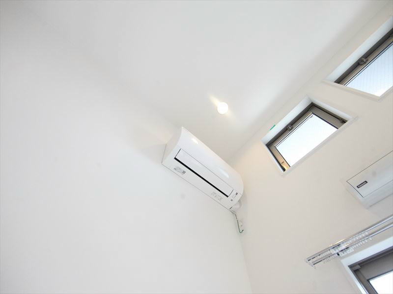 エアコン 天井高いです!