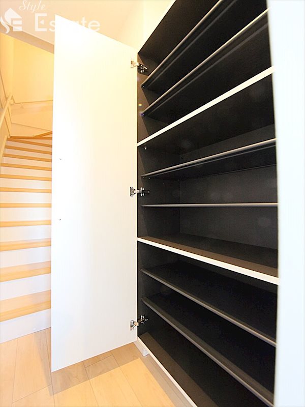 シューズボックス