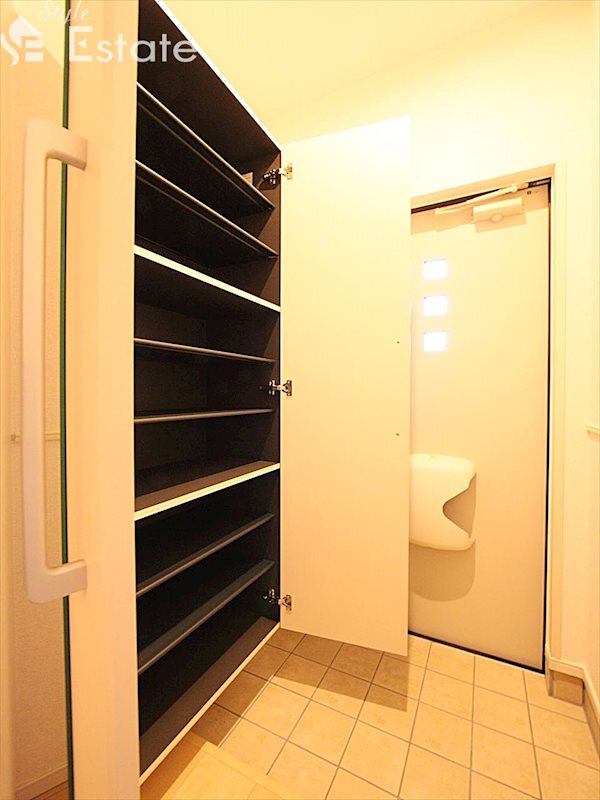 シューズボックス