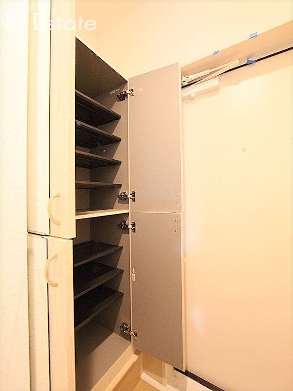 シューズボックス