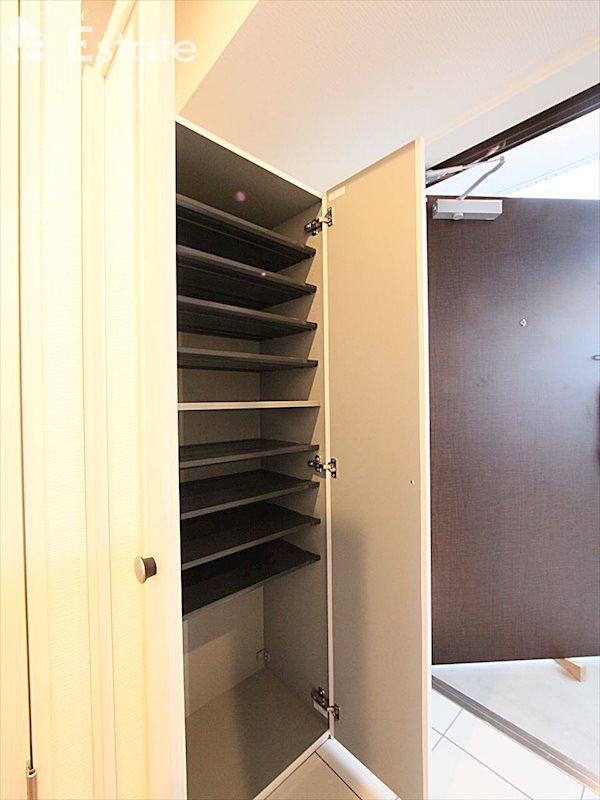 シューズボックス