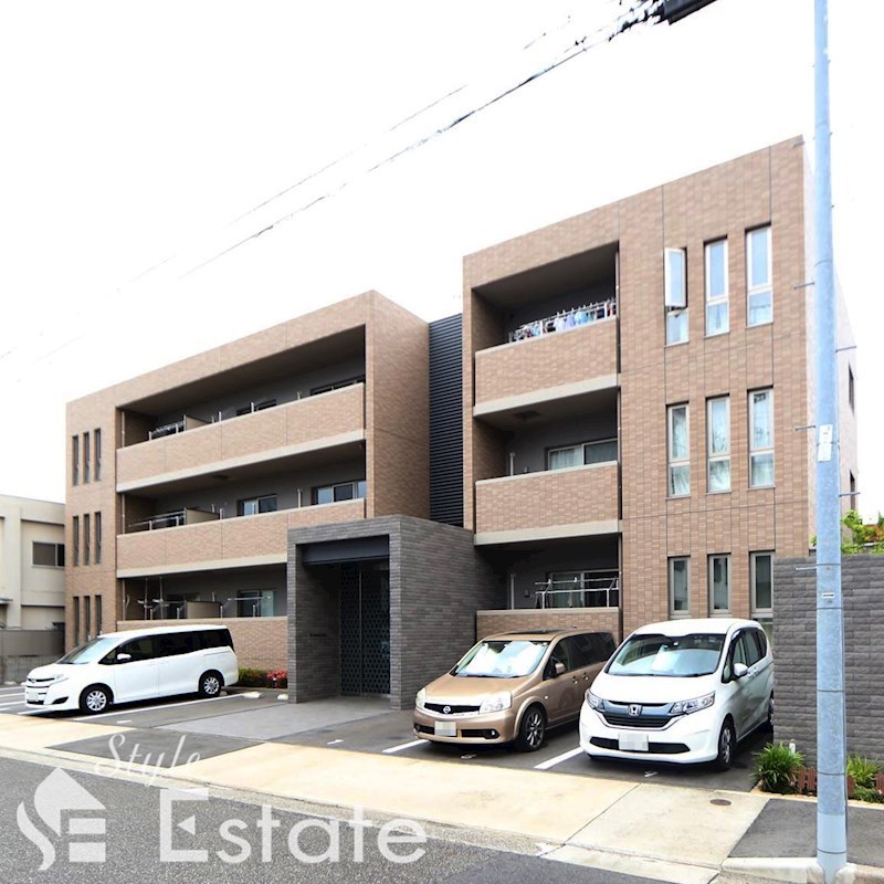 オークスクエア元八事