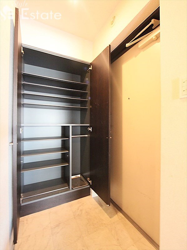 シューズボックス