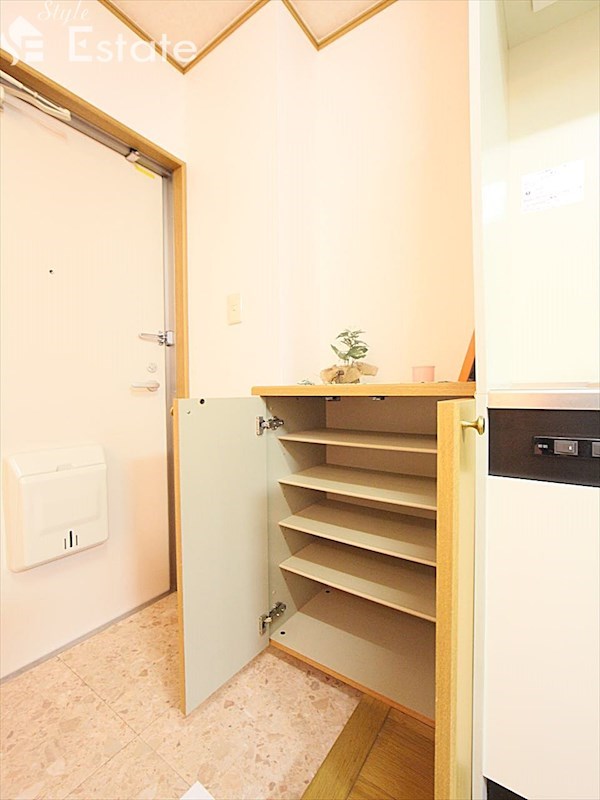 シューズボックス