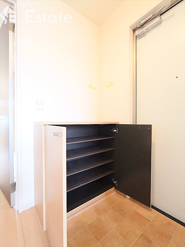 シューズボックス