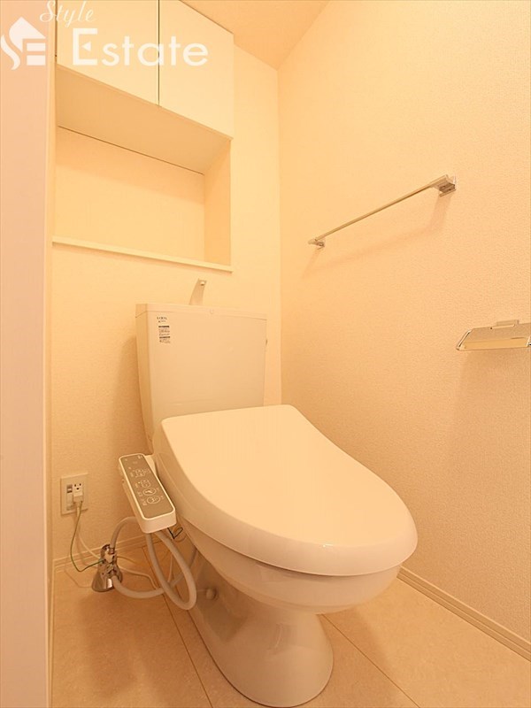 シャワー付きトイレ