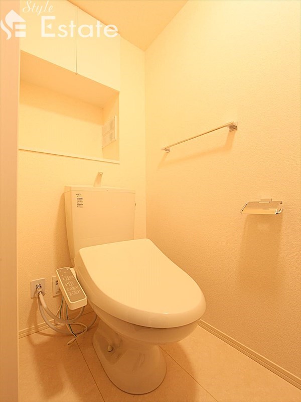 シャワー付きトイレ