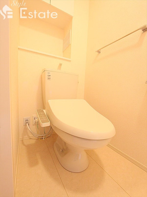 シャワー付きトイレ